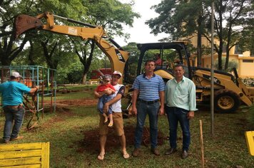 Município dá início a instalação de novo Parque Infantil