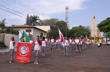 Rio Bom realiza desfile da Independência com fanfarra e símbolos do país