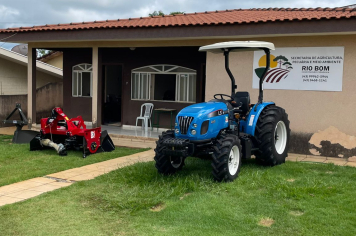 Rio Bom adquire trator e implementos para hortas, aviários e cafezais