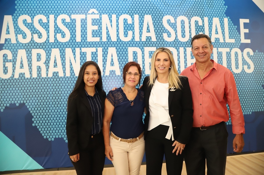 Prefeito Ene recebe R$ 240 mil para a Assistência Social