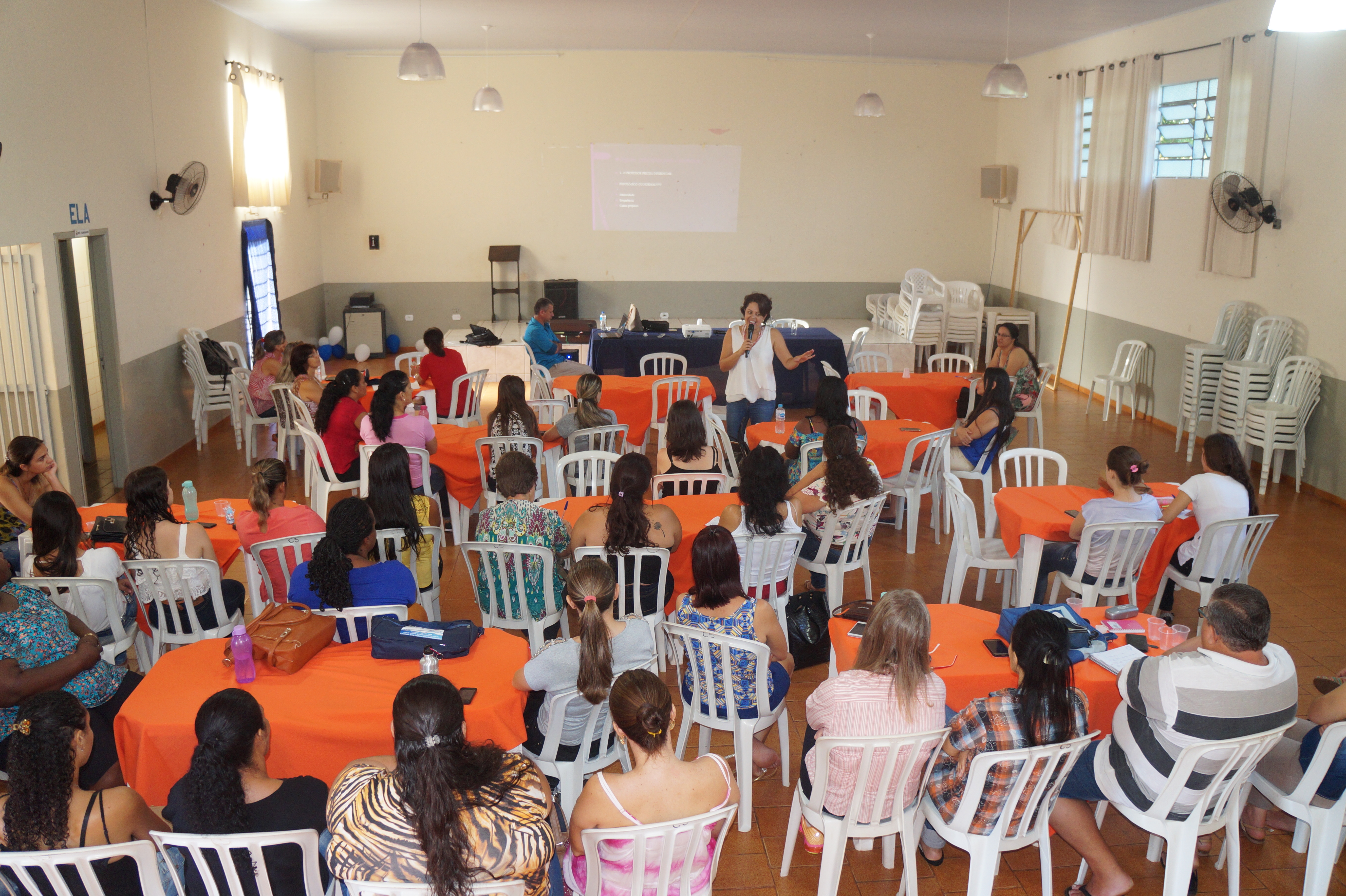 Comportamento infantil e sexualidade foram temas do 2º dia do evento